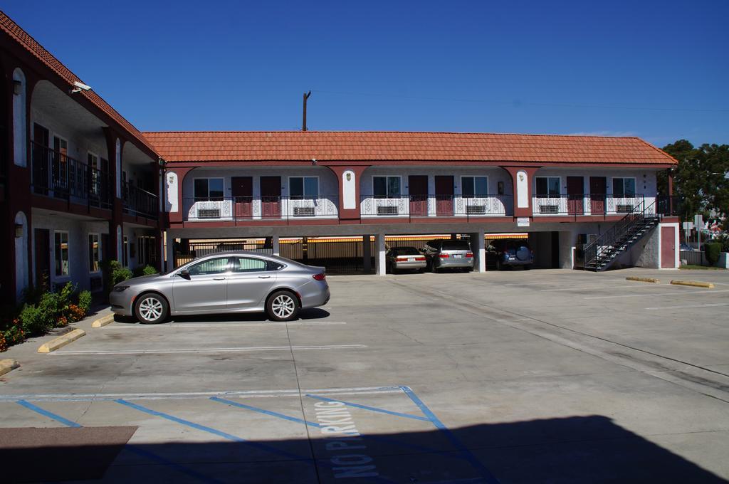 Motel Beach Inn 2*