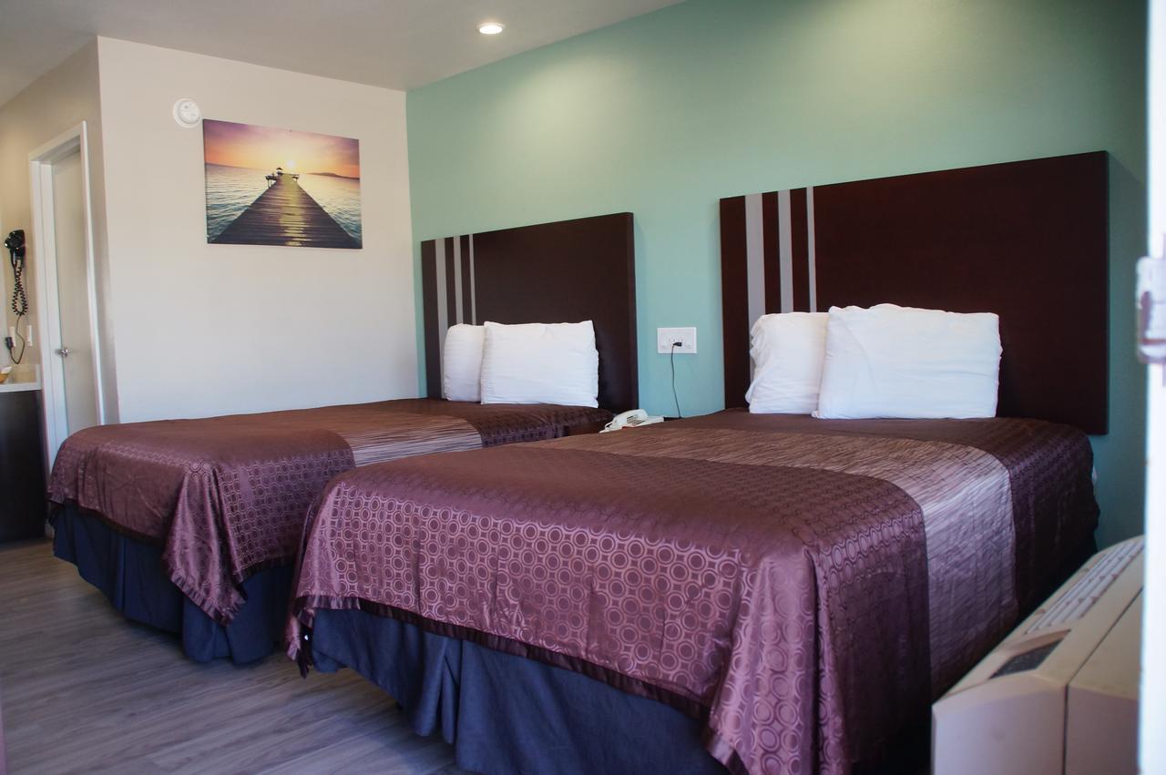 Beach Inn 2*